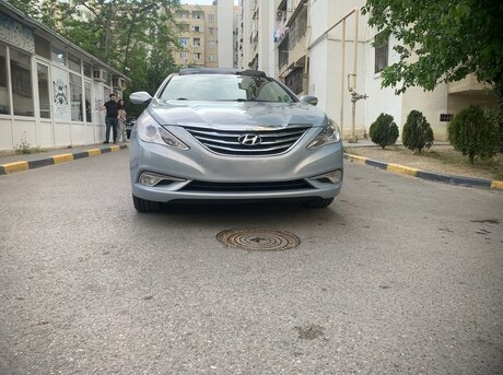 Hyundai Sonata 2012
