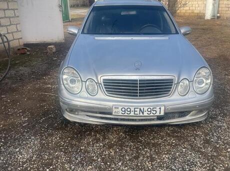 Mercedes E 220 d 2002