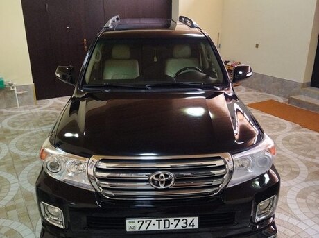 Toyota Land Cruiser 2011