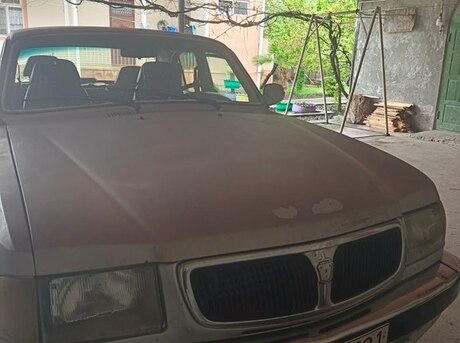 GAZ 3110 2003
