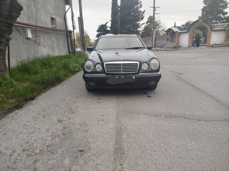Mercedes E 230 1996