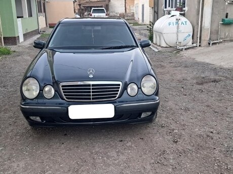 Mercedes E 280 2001