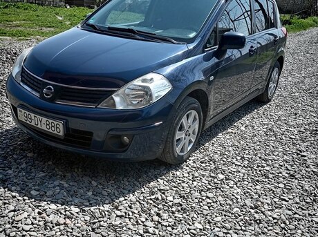 Nissan Tiida 2008