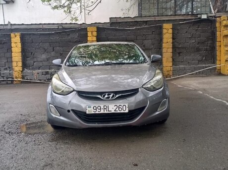 Hyundai Elantra 2012
