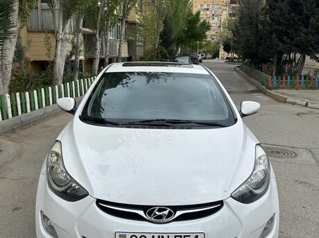 Hyundai Elantra 2011