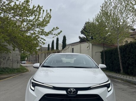 Toyota  2025