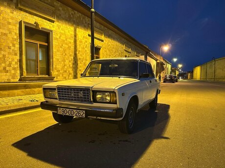LADA (VAZ) 2107 2010