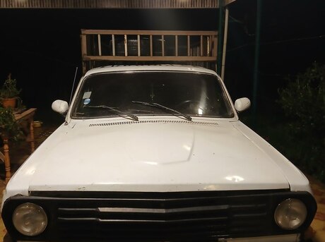 GAZ 24-10 1988
