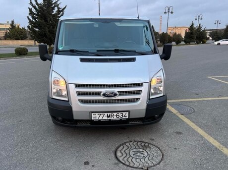 Ford Transit 2011