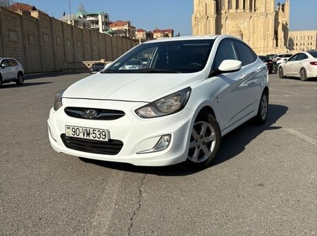 Hyundai Accent 2012