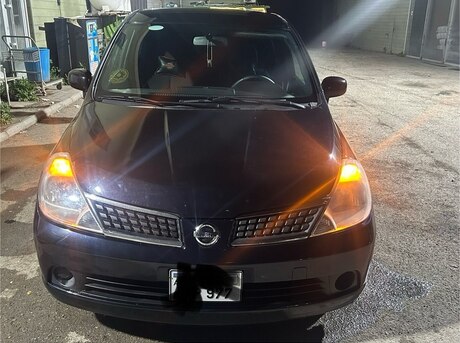 Nissan Tiida 2007