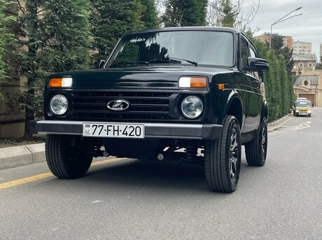 LADA (VAZ) Niva 2015
