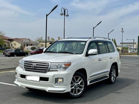 Toyota Land Cruiser 2013