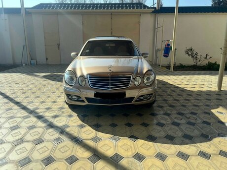 Mercedes E 240 2002