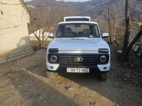 LADA (VAZ) Niva 2013
