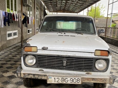 LADA (VAZ) Niva 1989