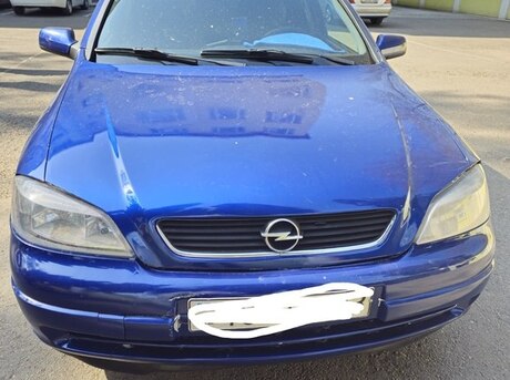 Opel Astra 2004