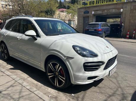 Porsche Cayenne GTS