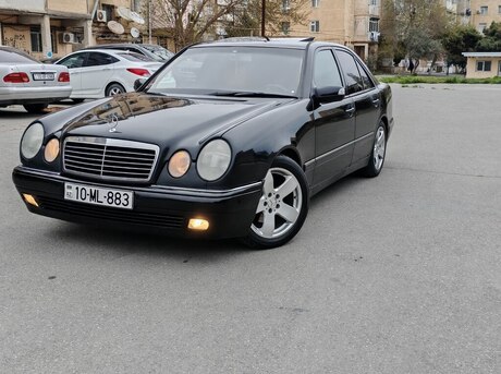Mercedes E 280