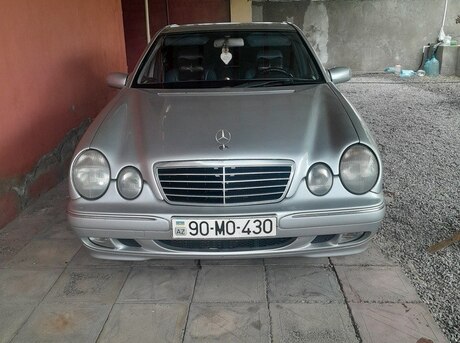 Mercedes E 270 2000