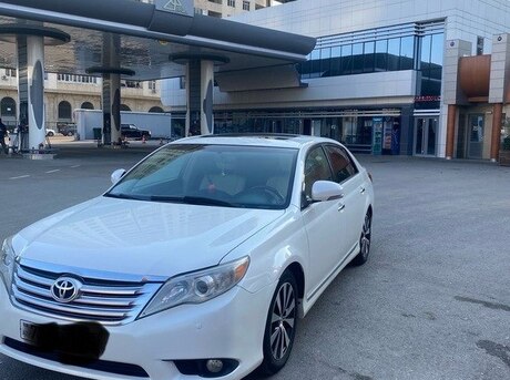 Toyota Avalon 2011