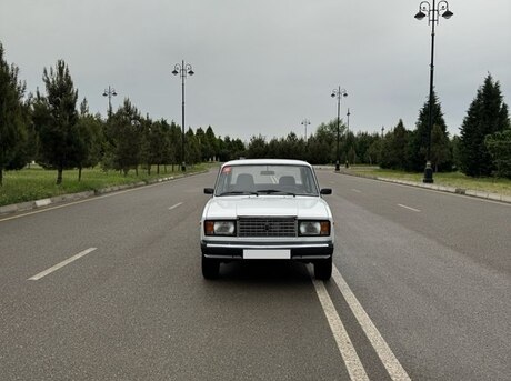 LADA (VAZ) 2107 2010
