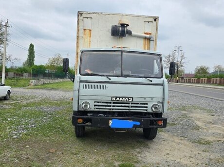 KamAz 53212 1990