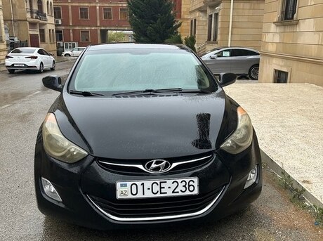 Hyundai Elantra 2013