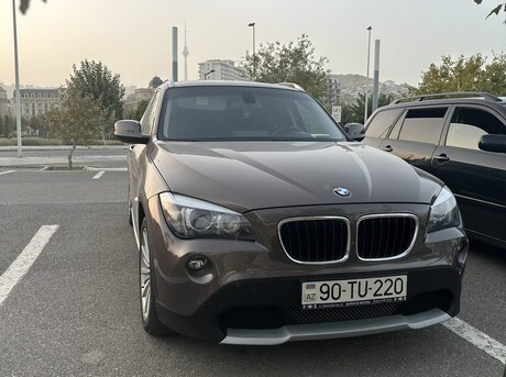 BMW X1 2011