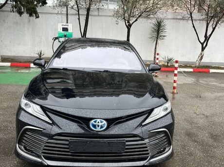 Toyota Camry 2023