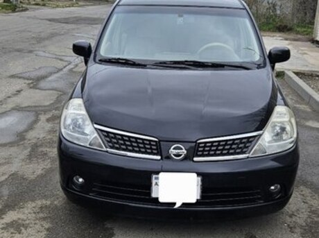 Nissan Tiida 2008