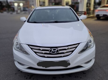 Hyundai Sonata 2011