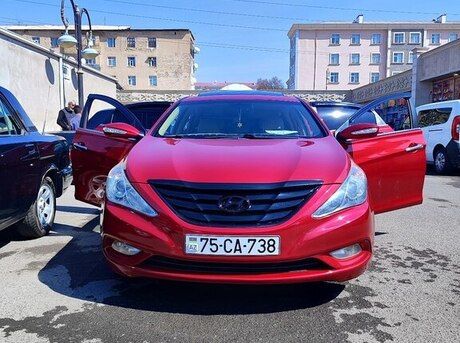 Hyundai Sonata 2011