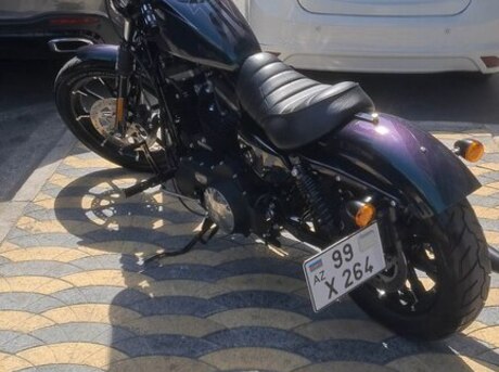 Harley-Davidson XL883N Sportster Iron 883