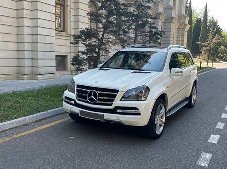 Mercedes GL 500 4MATIC 2011