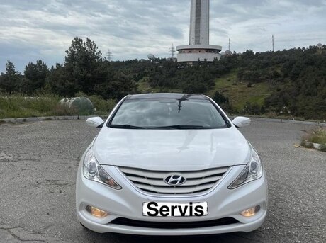Hyundai Sonata 2010