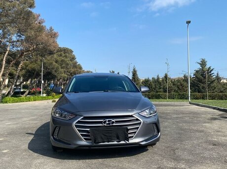 Hyundai Elantra 2018