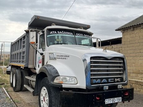 Mack  2009