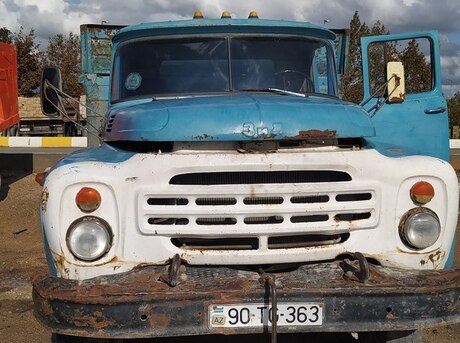 ZIL 130