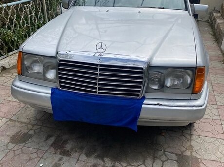 Mercedes E 230 1989