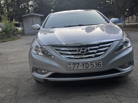 Hyundai Sonata 2011