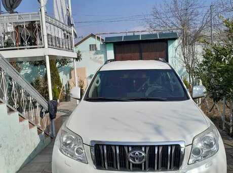 Toyota Land Cruiser Prado 2013