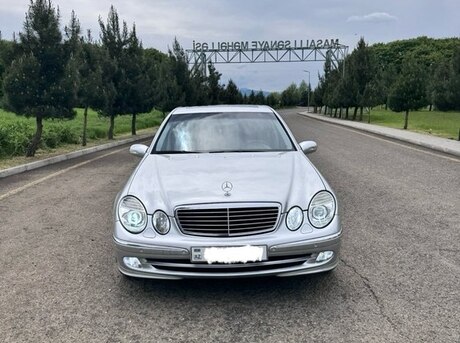 Mercedes E 240 2002