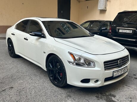 Nissan Maxima