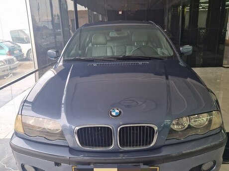 BMW 323