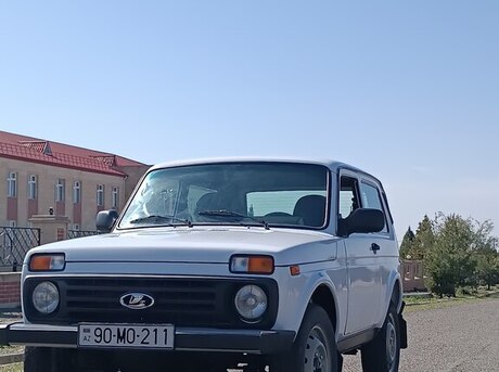 LADA (VAZ) Niva 2008