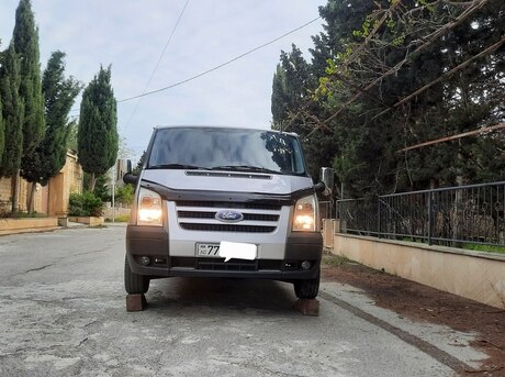 Ford Transit 2010