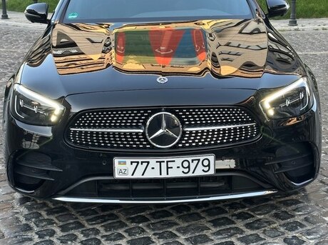 Mercedes E 300 e 2023
