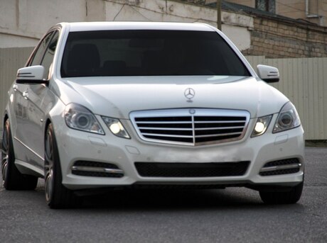 Mercedes E 200 2011