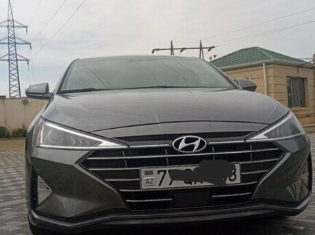 Hyundai Elantra 2019